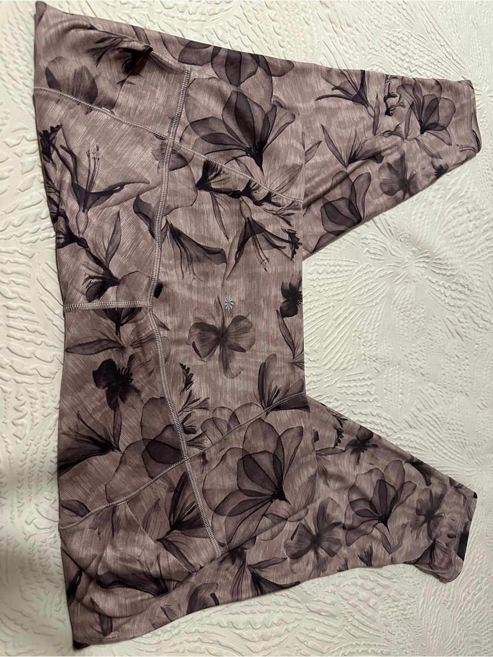 Athleta Dusty Mauve Floral salutation stash pocket 7/8 High-Waist Leggings